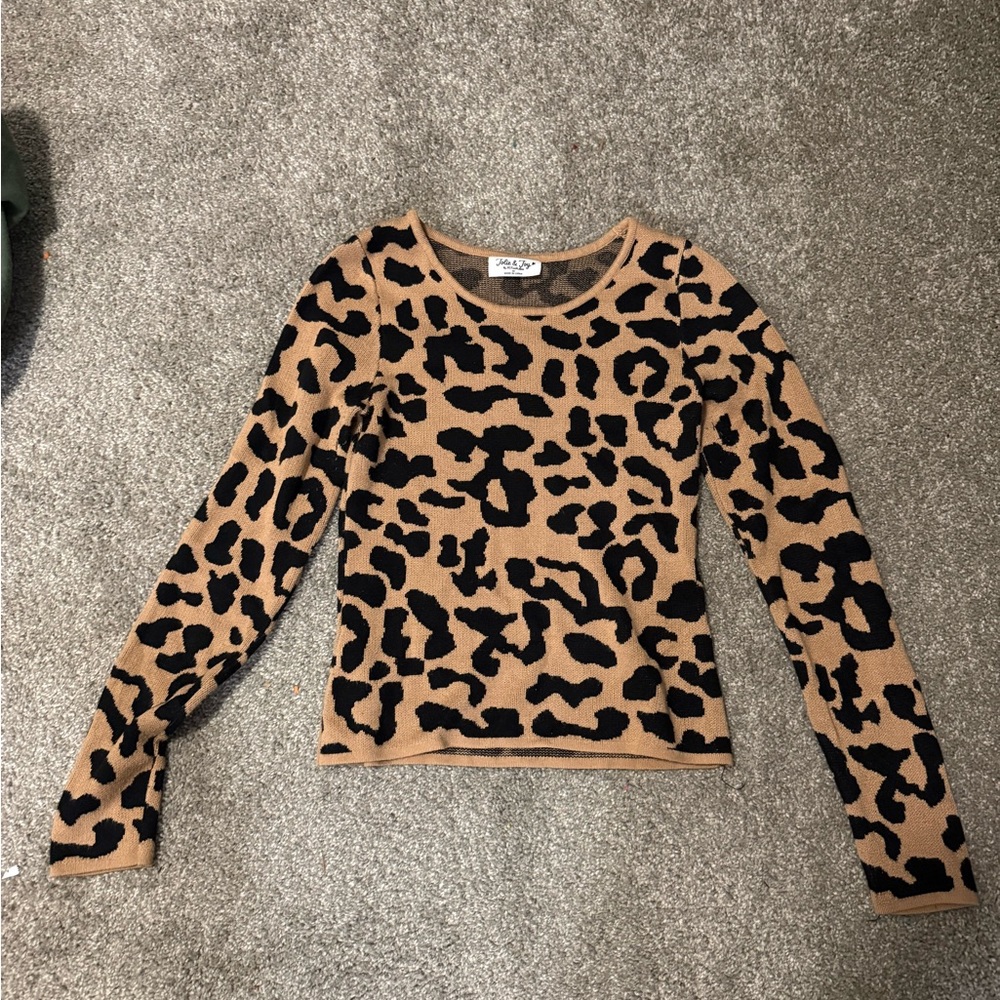 Leopard Print Long Sleeve Top